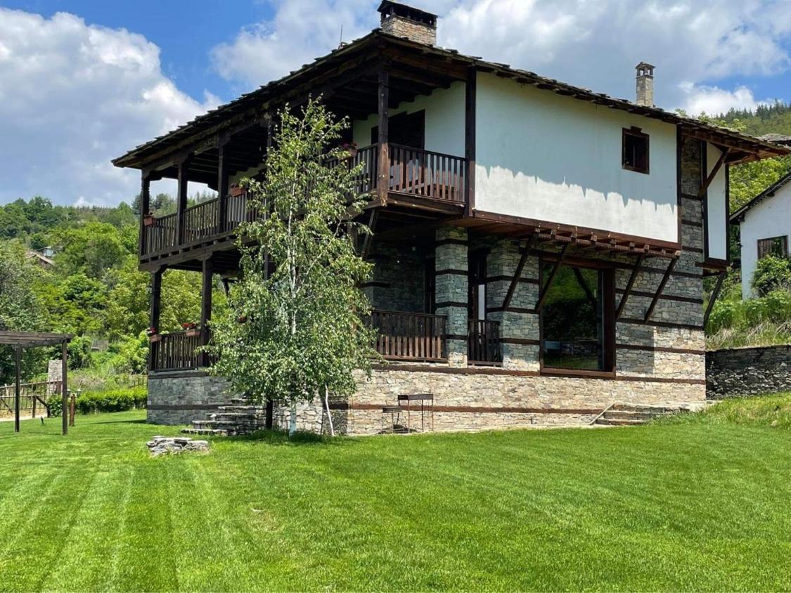 Leshten Guest Homes Εξωτερικό φωτογραφία