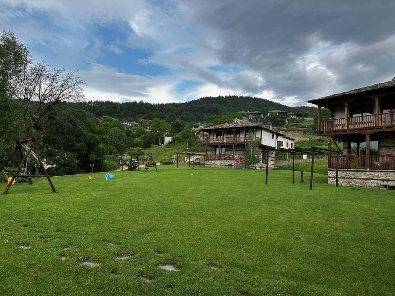 Leshten Guest Homes Εξωτερικό φωτογραφία